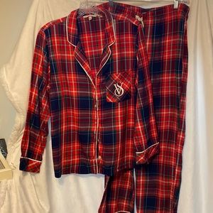 Women's Victoria's Secret Flannel Pajama Set Size Medium